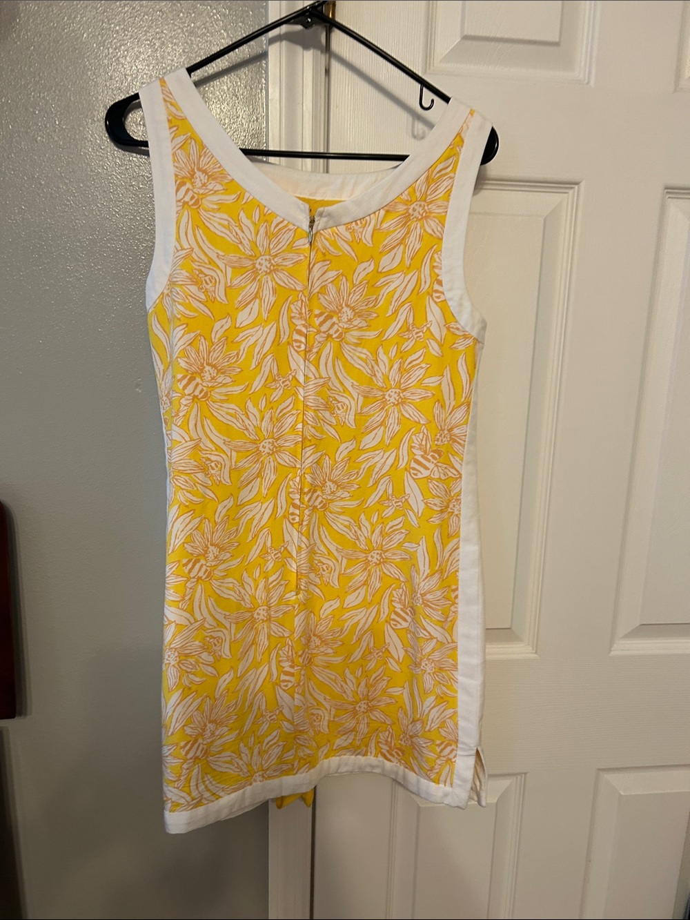 Lilly Pulitzer Yellow & White Floral Mini Shift Dress/romper - Picture 4 of 4